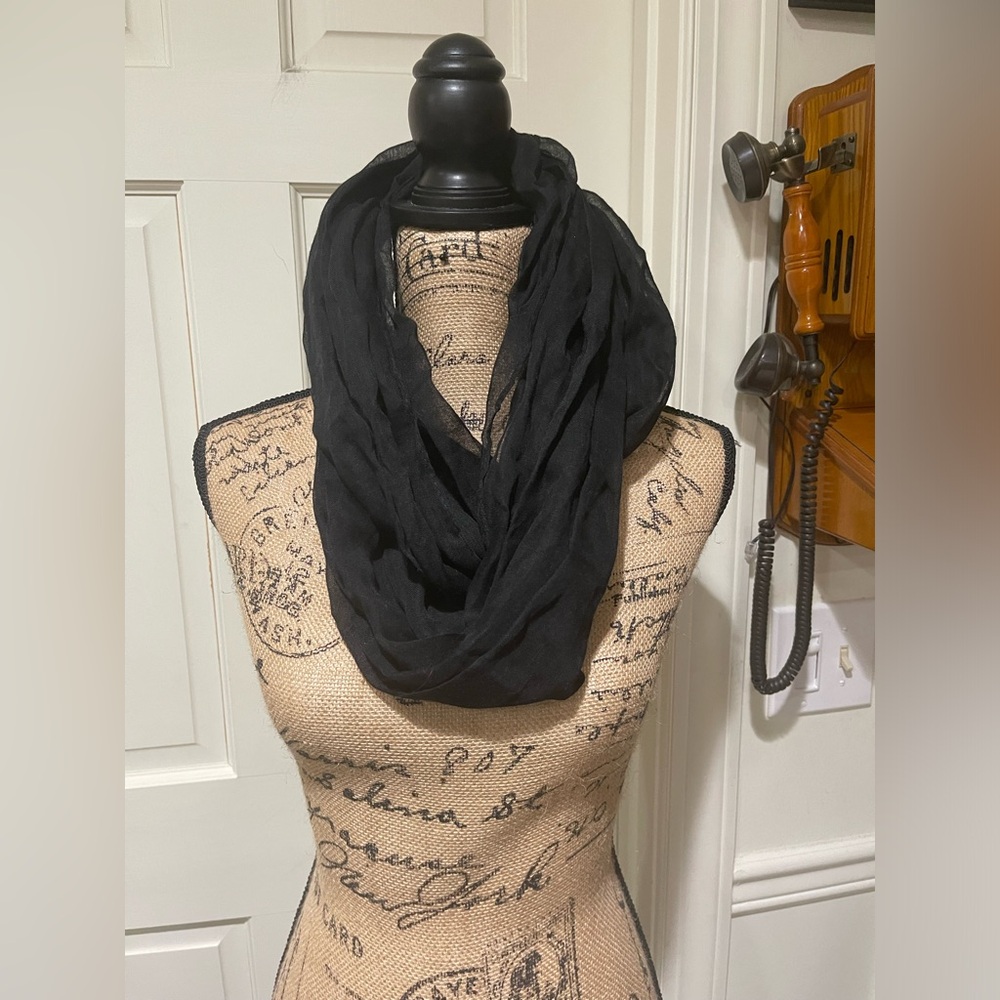 Scarf Set - Picture 2 of 3